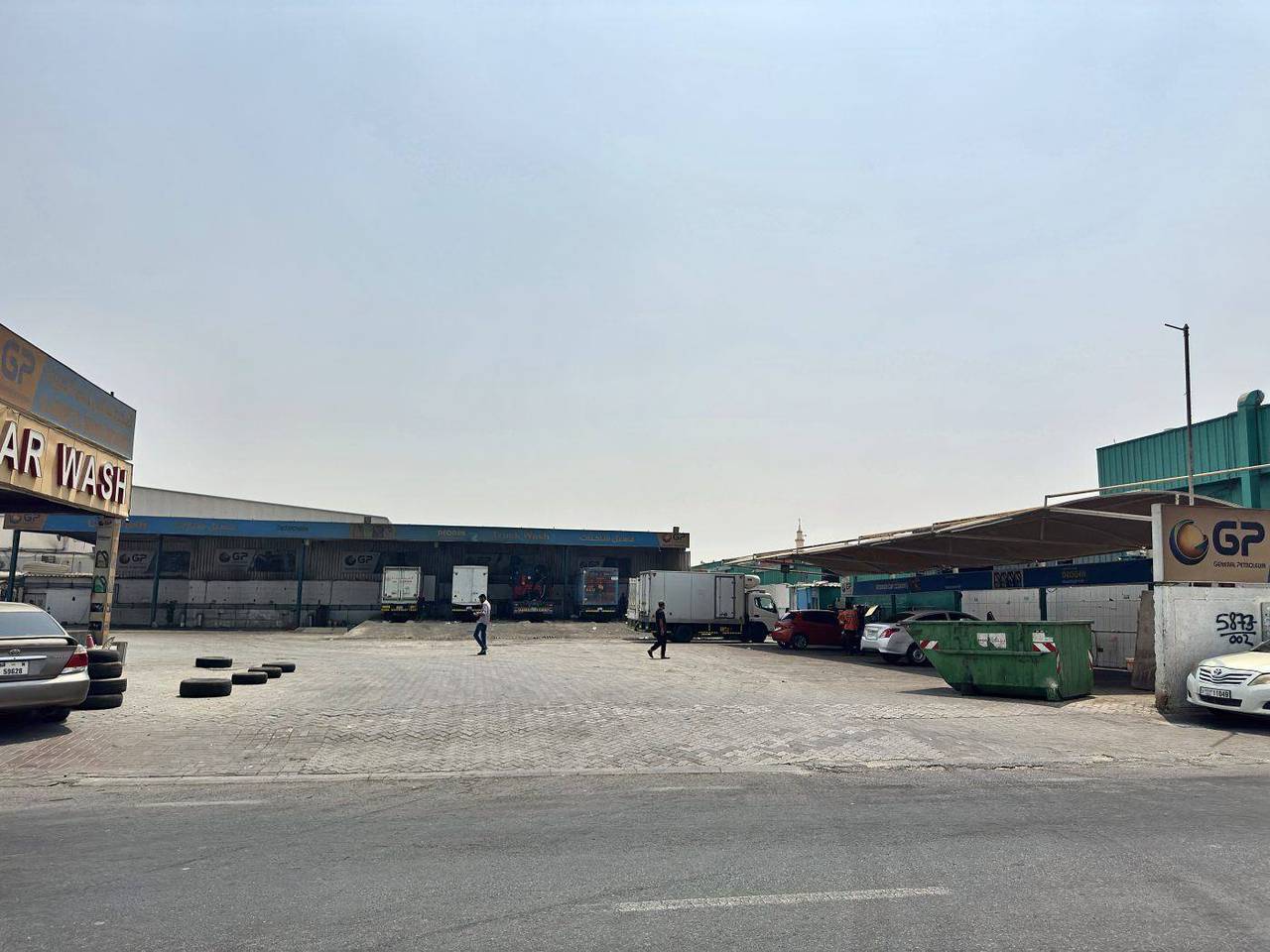 Car service centre — workshop row — Al Senaiyat, Sharjah